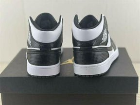 Nike Jordan 1 Mid Black White Grade School